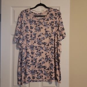 Plus size pink floral tee